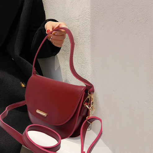 Modish Carry | Burgundy Saddle Bag – Stylish Handbag for Women & Mums