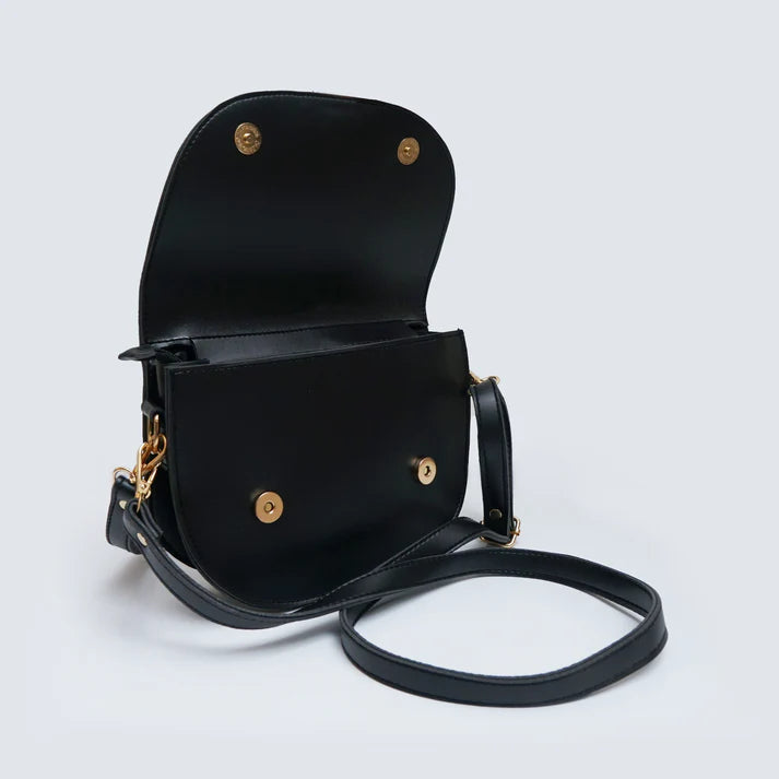Modish Carry | Black Saddle Bag – Stylish Everyday Handbag for Women & Mums