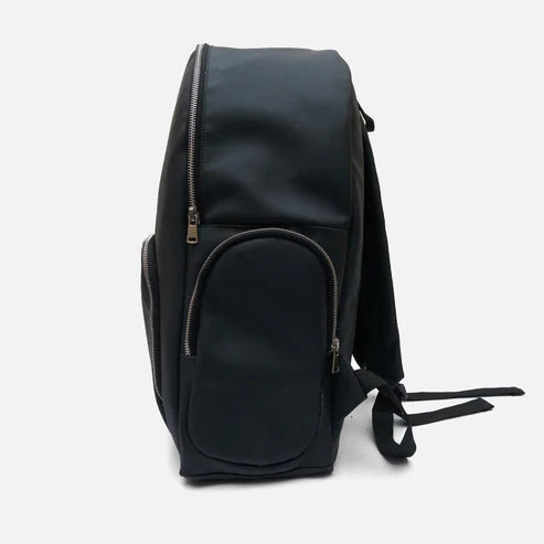 Modish Carry | Black Ace Backpack – Premium Travel Bag