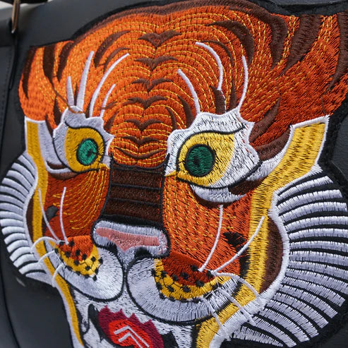 Modish Carry | Black Lion Duffle Bag – Grab Your Stylish Travel Bag Today!