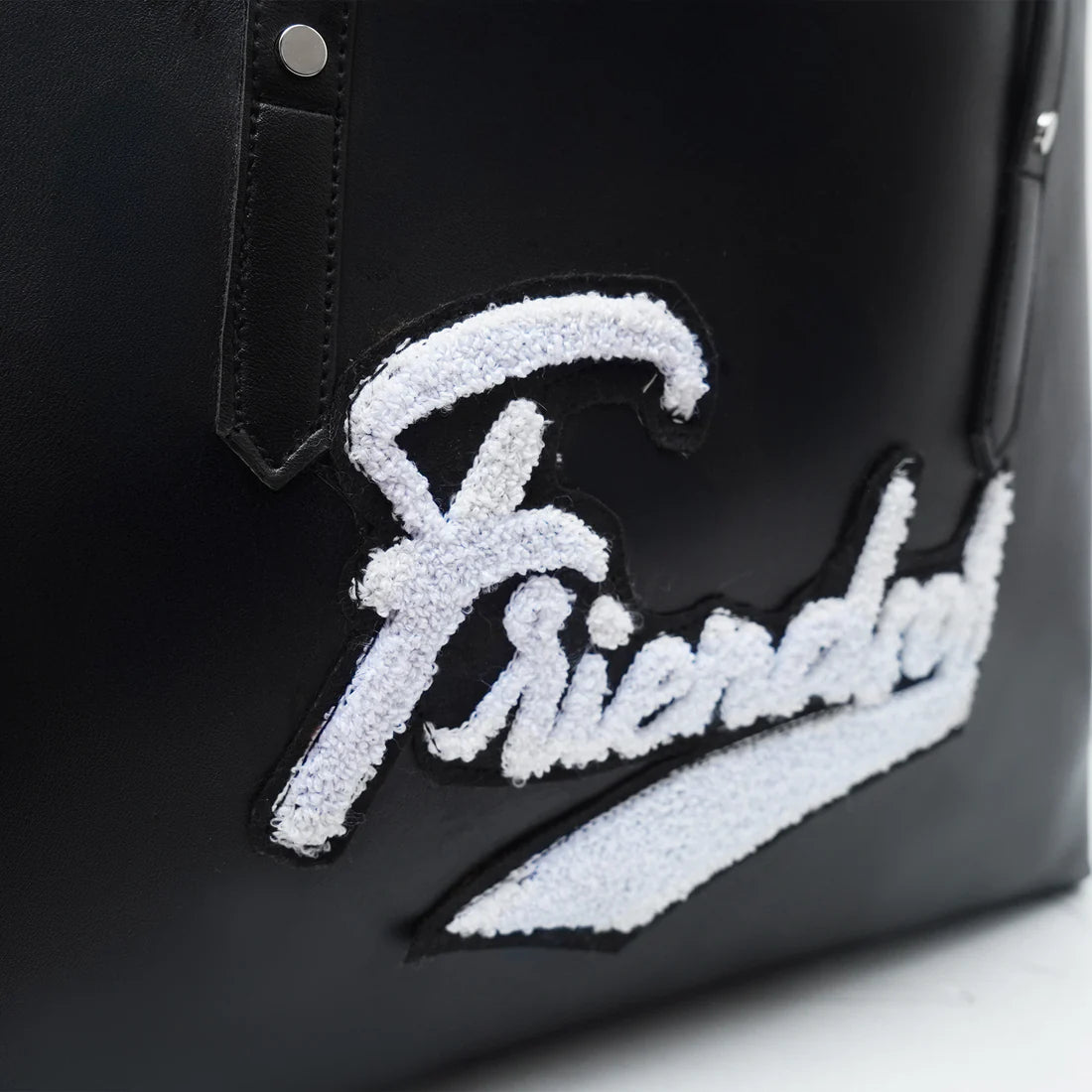 时尚手提包 | Friends 手提包 – 奢华“咖啡馆聚会”黑色单肩包