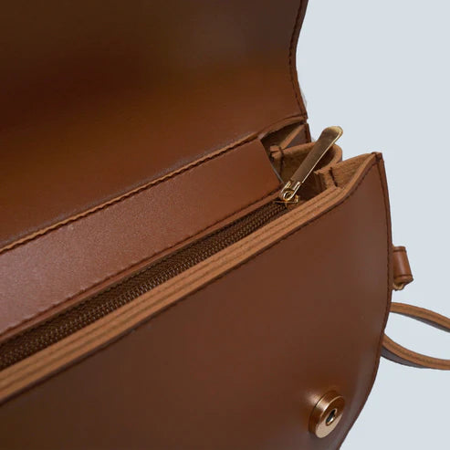 Modish Carry | Brown Sugar Saddle Bag – Aesthetic Vegan Crossbody Bag