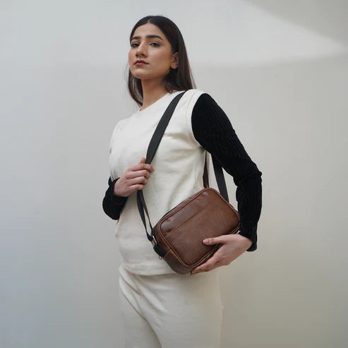 حقيبة حمل عصرية | حقيبة كتف ناعمة بلون القهوة - حقيبة كتف صغيرة للجنسين