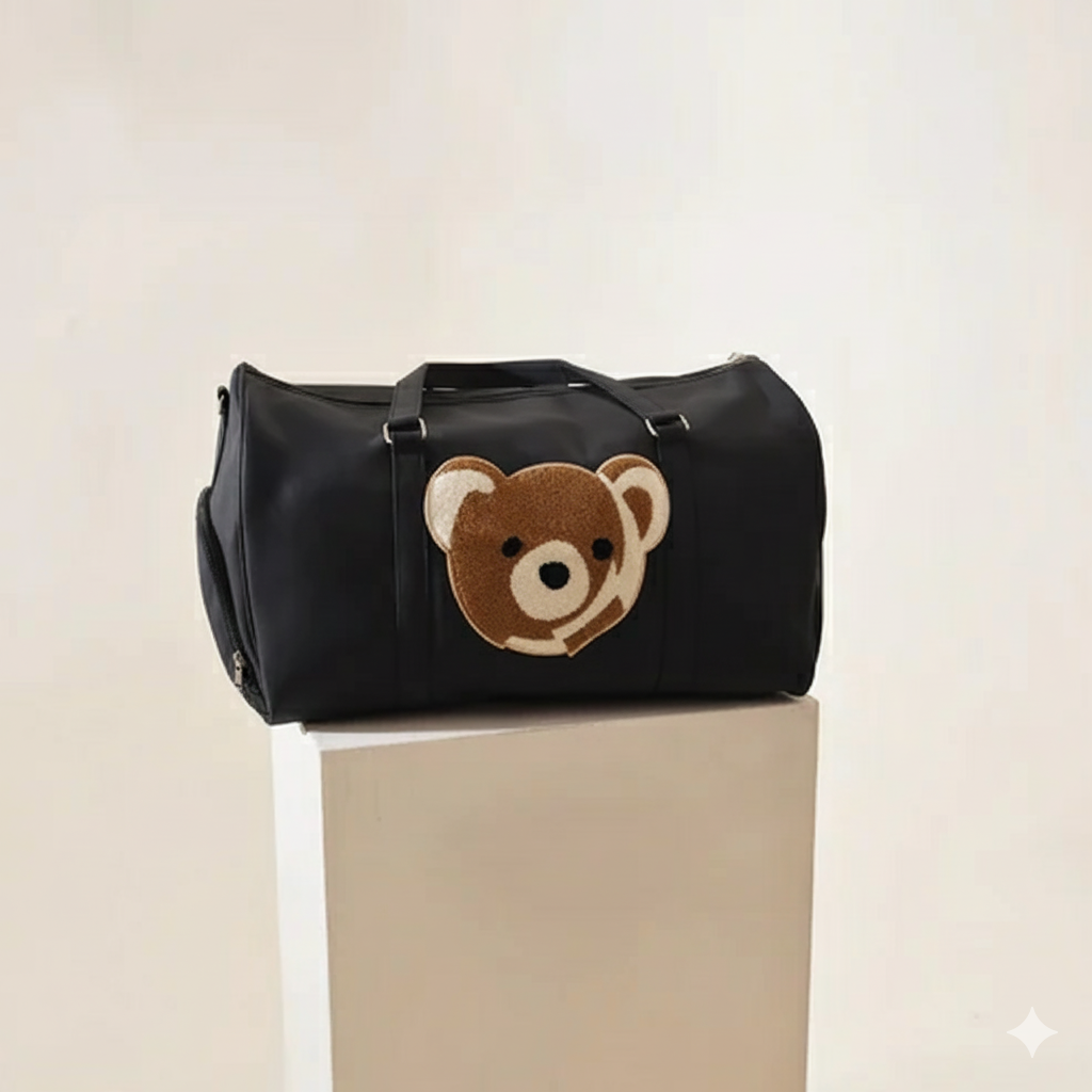 Modish Carry | Cloud Bear ブラック ユニセックス ヴィーガンレザー トレンディ エクスプローラー ダッフル