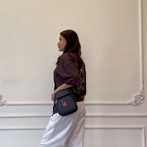 Töff burðarpoki | LA Urban Sling Bag – Unisex götufatnaður axlarpoki og græjutaska