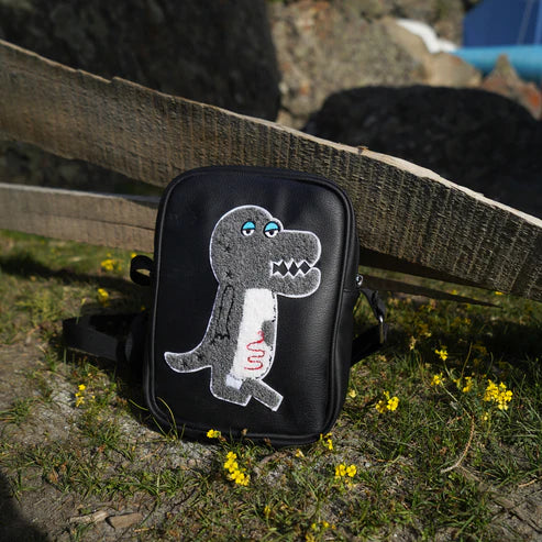 时尚出行 | Dino Street-Sling – 男女通用实用斜挎包及轻便单肩包